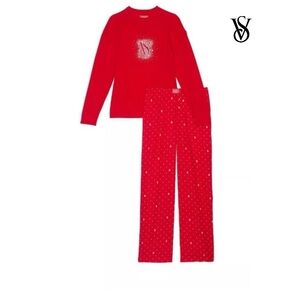 🆕 VS Red PJ Set Sz L